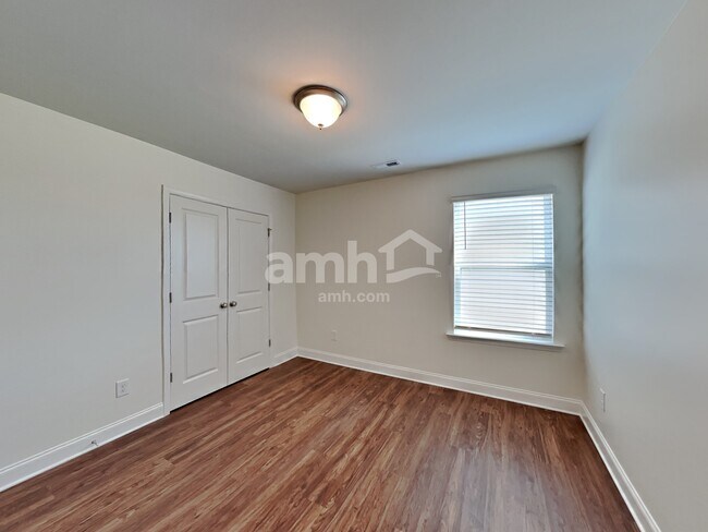 Building Photo - 153 Hazel Pk Dr