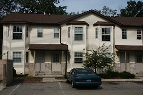 Building Photo - Forest View Townhomes and Apartments