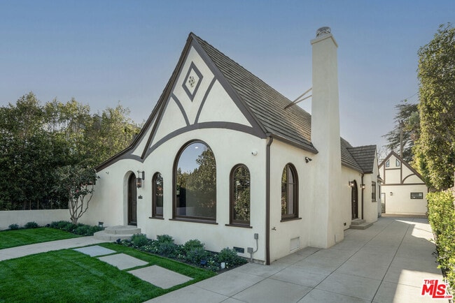 Building Photo - 4265 Denny Ave