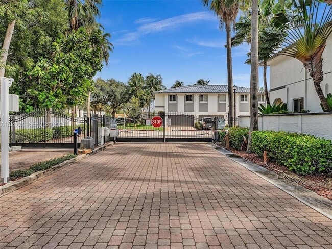 Building Photo - 2727 Treasure Cove Cir