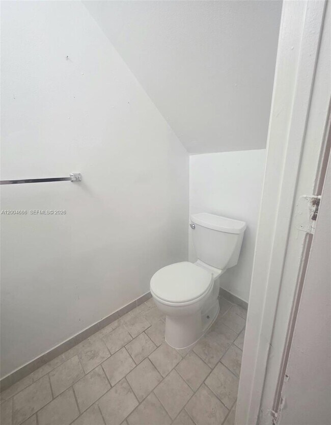 Building Photo - 8958 W Sample Rd