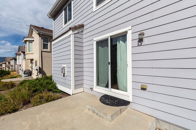 Building Photo - Single Family Home for Rent in the Northgate Area