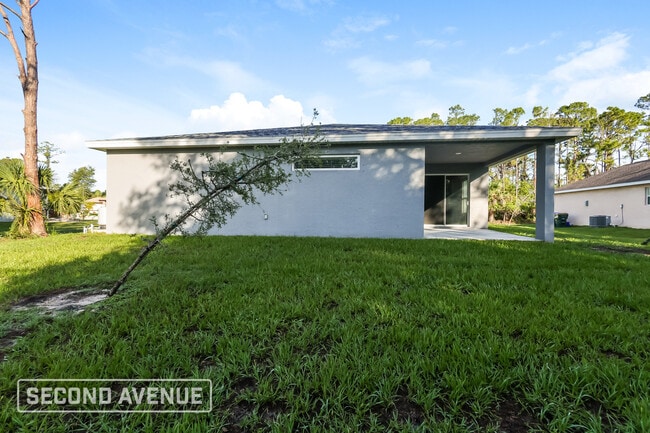 Building Photo - 4934 Redwood Terrace