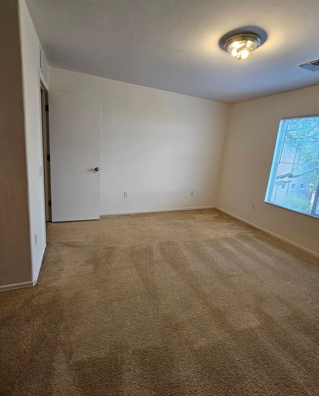 Building Photo - 6047 S Cedar Elm Ln