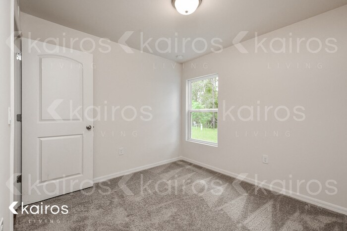 Building Photo - 27382 Pasadena Dr