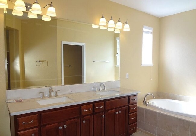 Building Photo - Coming Soon!!