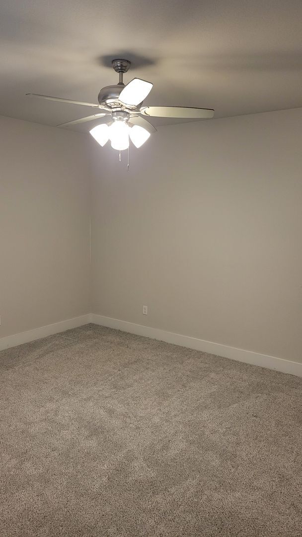 Building Photo - 3/2 - 2 CAR GARAGE - HOME for the HOLIDAYS...