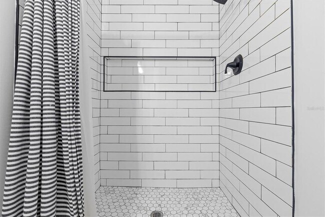 Building Photo - 309 Lebeau St