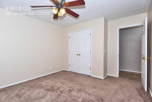 Building Photo - 300 S 63rd St