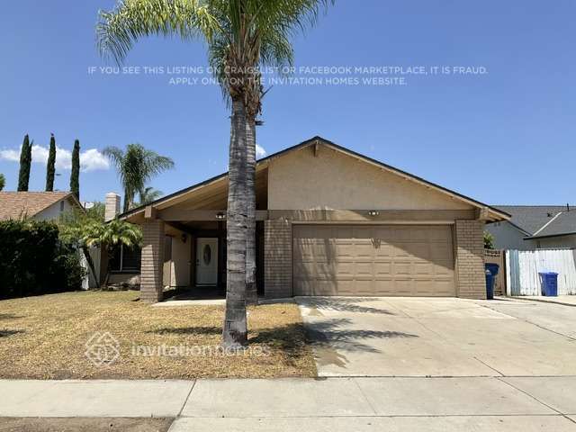 Building Photo - 2155 E Alondra St