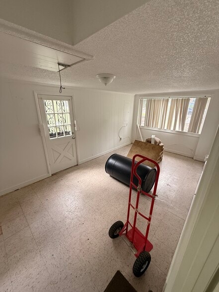 Building Photo - 3412 Olsen Ln
