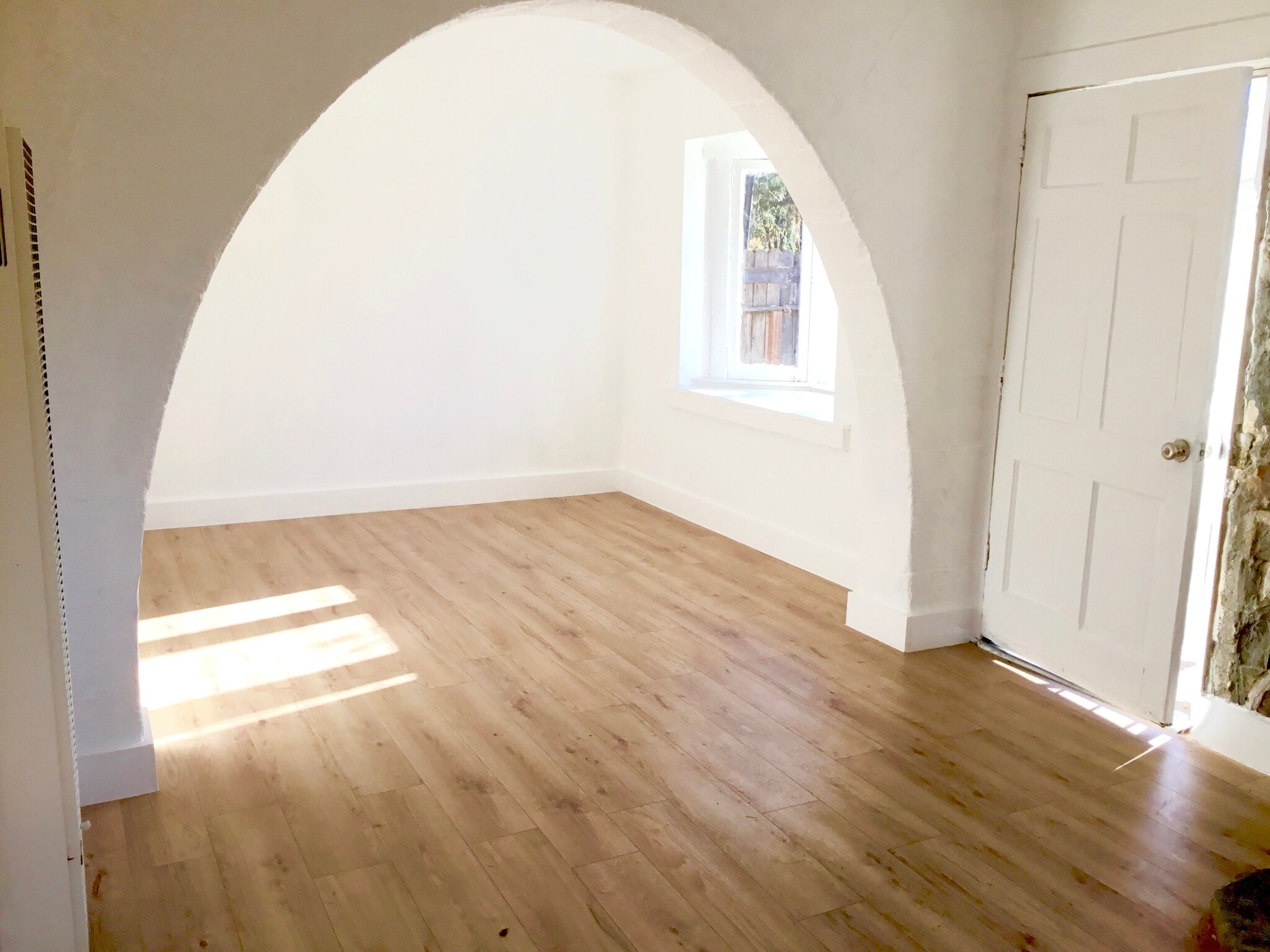 livingroom - 11 Hemstalk Ct