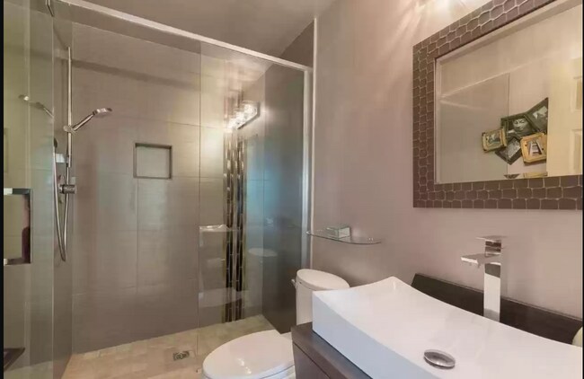 Guest Bathroom - 4026 Caminito Cassis