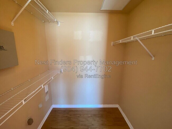 Building Photo - 8539 Gate Pkwy W