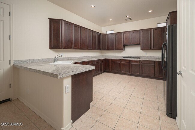 Building Photo - 2406 N 142nd Ave