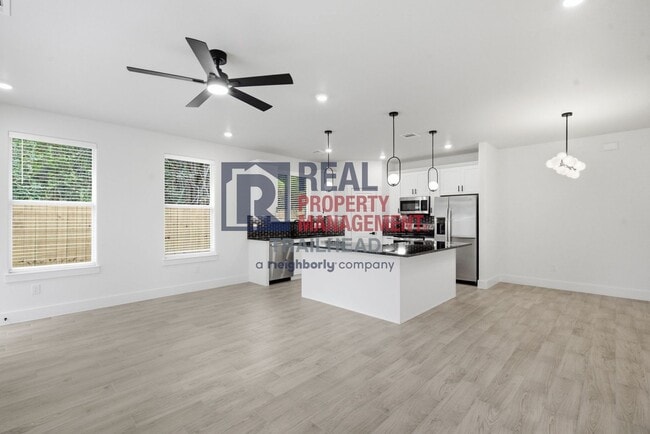 Building Photo - 5620 Van Horn Dr