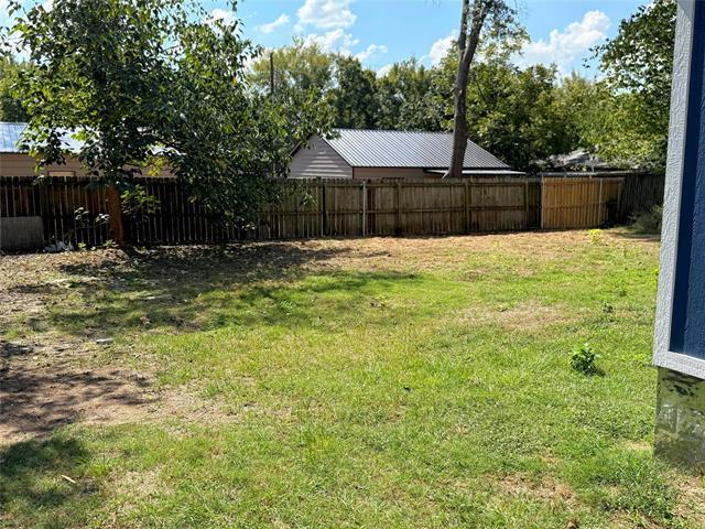 Building Photo - 399 Blackbourn St