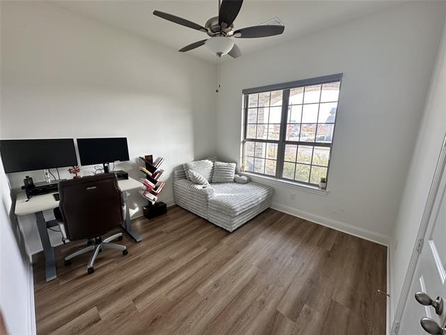 Building Photo - 7032 Mapleshade Way