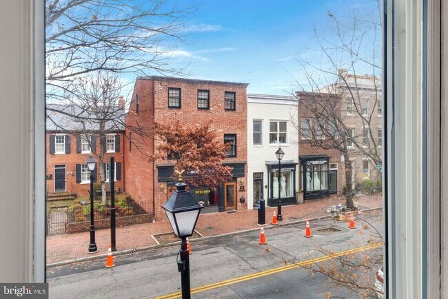 Building Photo - 1314 King St