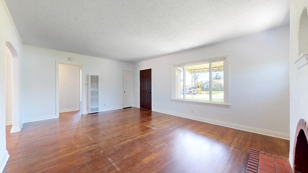 Building Photo - 1400 N Dominion Ave