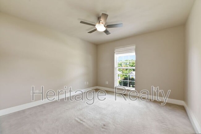 Building Photo - 2707 Lady Bug Ln