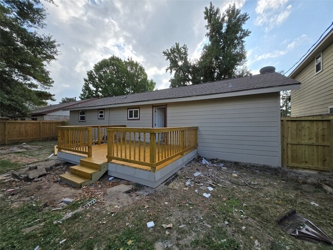 Building Photo - 10470 Alcott Dr