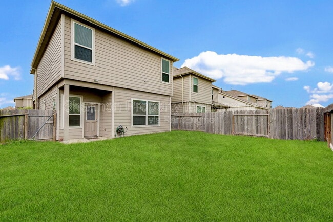 Building Photo - 24810 Lorenzo Glaze Trail