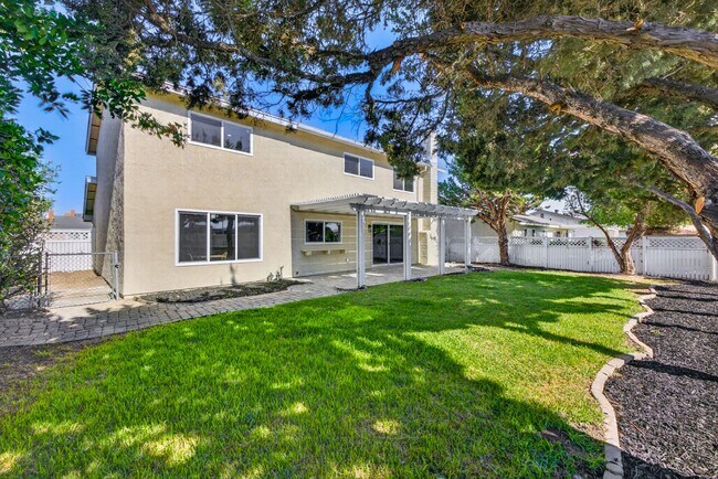 Building Photo - 13324 San Martin Pl