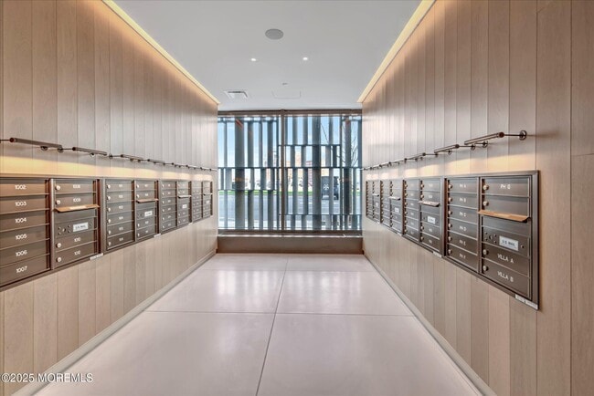 Building Photo - 1101 Ocean Ave N