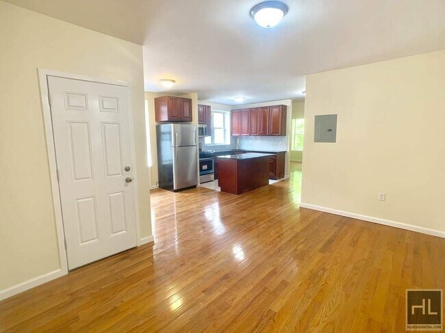 Building Photo - 607 EAST 8 STREET 2F
