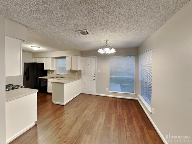 Building Photo - 23326 Dew Wood Ln