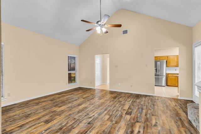 Building Photo - 2015 Falcon Ridge Dr