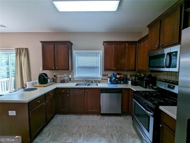 Building Photo - 1977 Preserve Creek Way