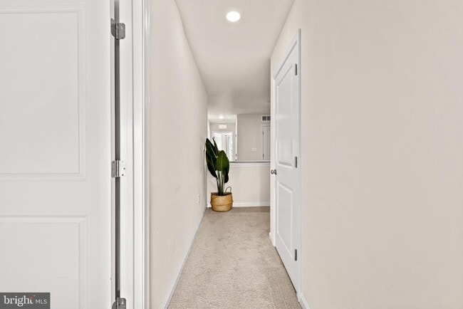 Building Photo - 154 Hannock St