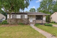 Building Photo - 2 bedroom $1300