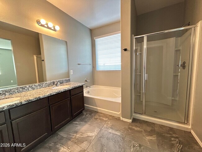 Building Photo - 11741 W Chase Ln