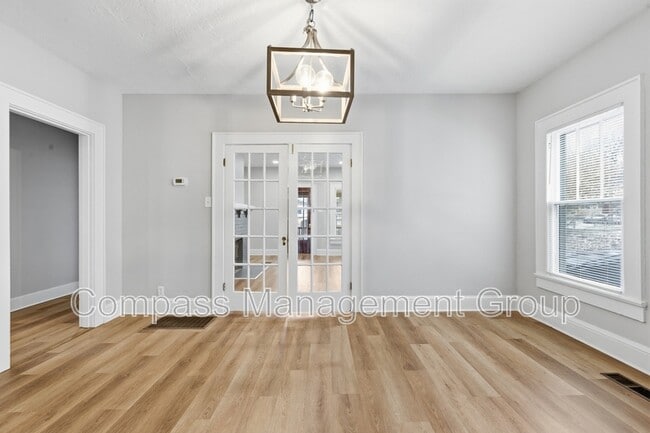 Building Photo - 1602 Branson Ave