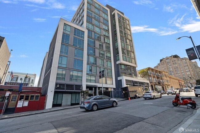 Building Photo - 1545 Pine St