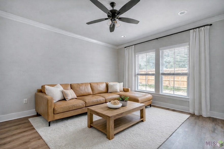 Building Photo - 8065 Lockhart Rd