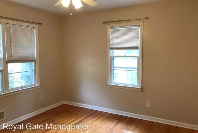 Building Photo - 3 br, 1 bath House - 8716 W 70th Terrace