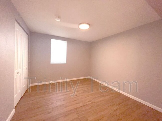 Building Photo - 1381 Xanadu St