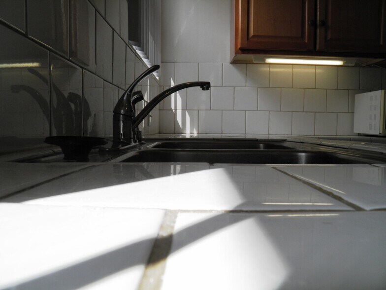 Building Photo - 1269 S Ridgeley Dr