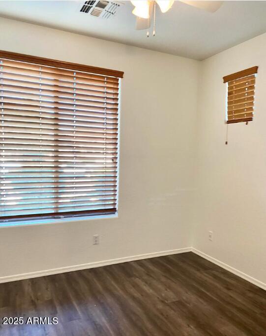 Building Photo - 3323 E Roadrunner Dr