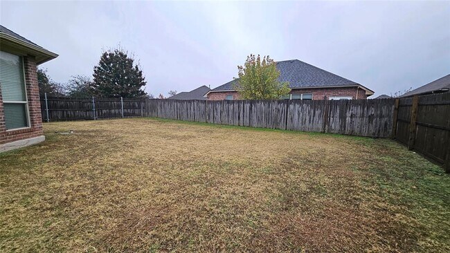 Building Photo - 1824 Woody Ln