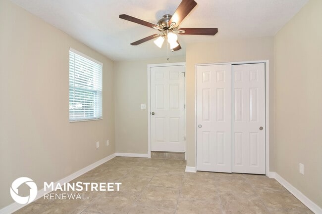 Building Photo - 3409 W Paxton Ave