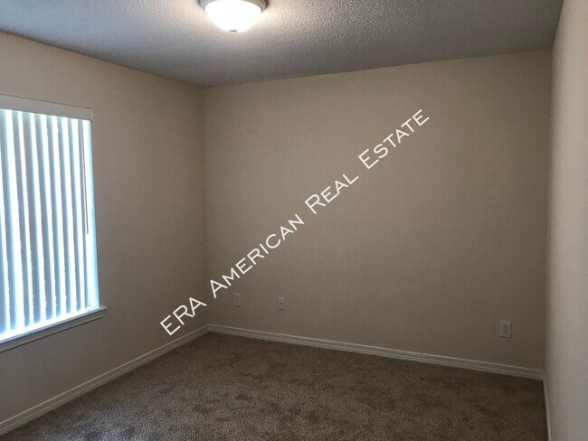 Building Photo - 2642 Hidden Creek Dr