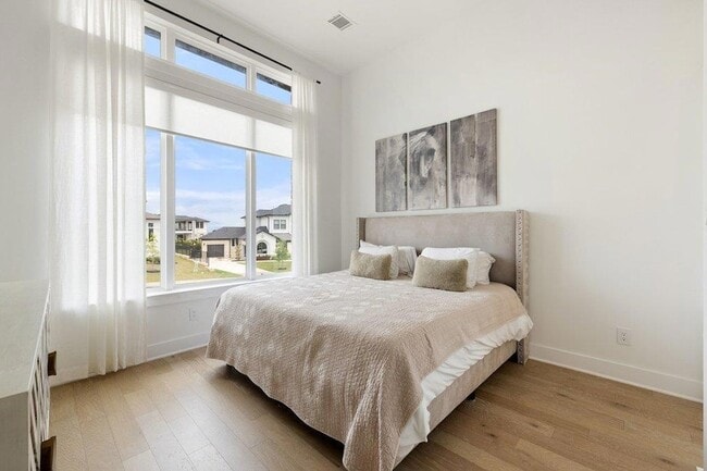 Building Photo - 802 Geiger Path