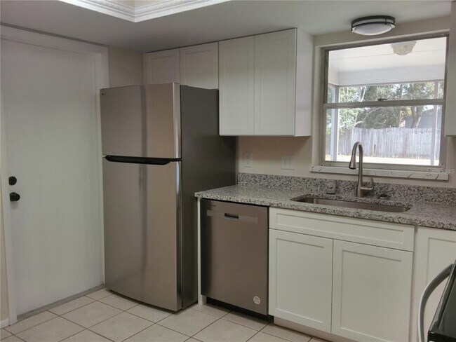 Building Photo - 1669 Tarrytown Ave