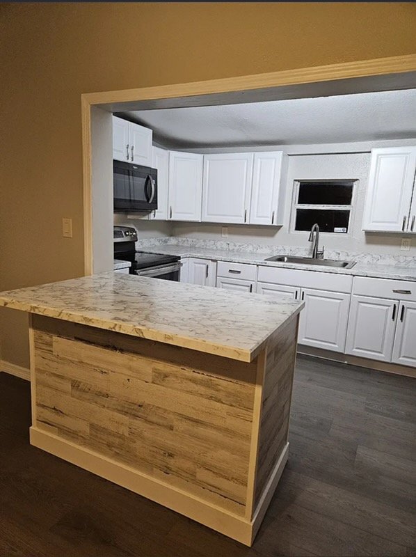 Building Photo - 3705 N Clearfield Ave