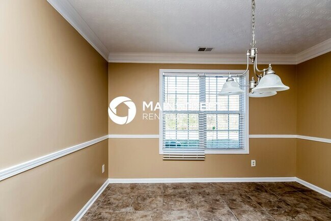 Building Photo - 1556 Marceau Dr